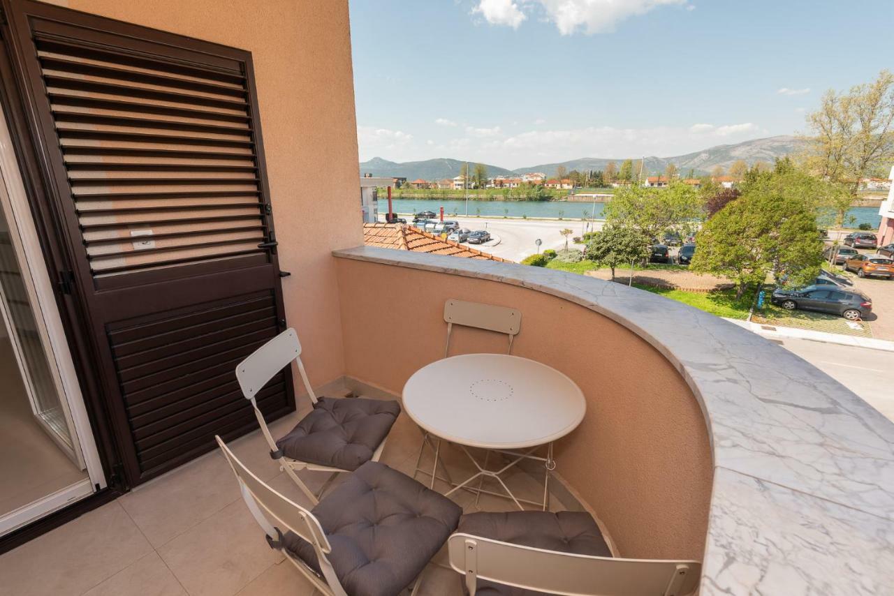 Neretva Valley Apartments - Heated Pool Metković Exteriör bild